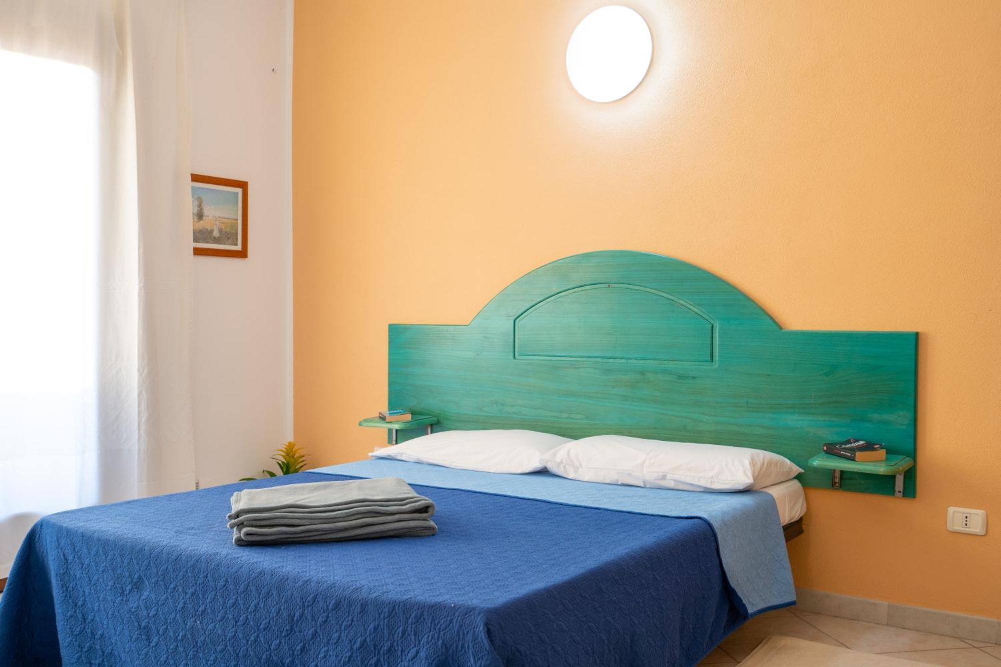 Il Borgo Di Badesi Aparthotel Exterior photo
