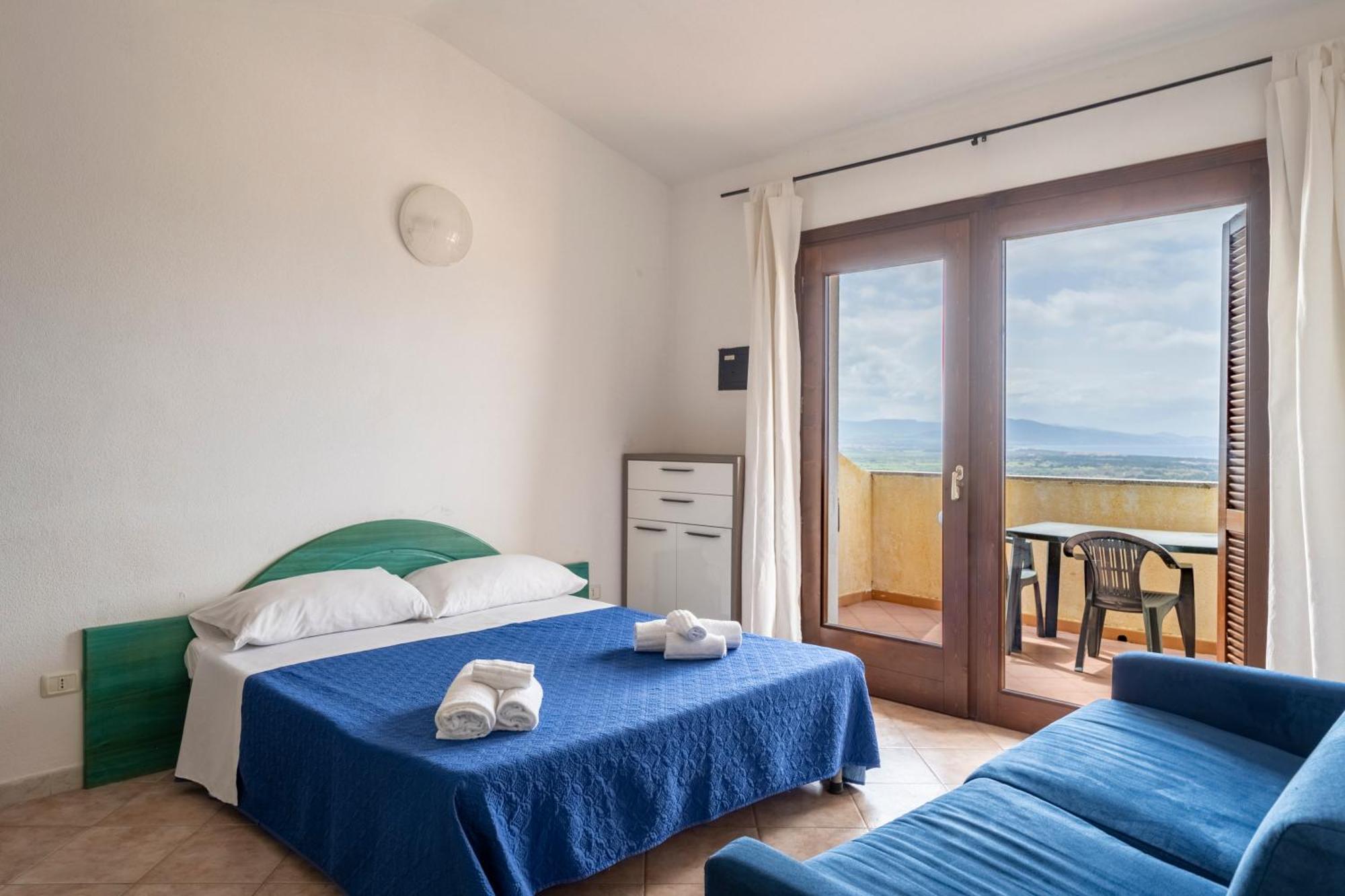 Il Borgo Di Badesi Aparthotel Exterior photo